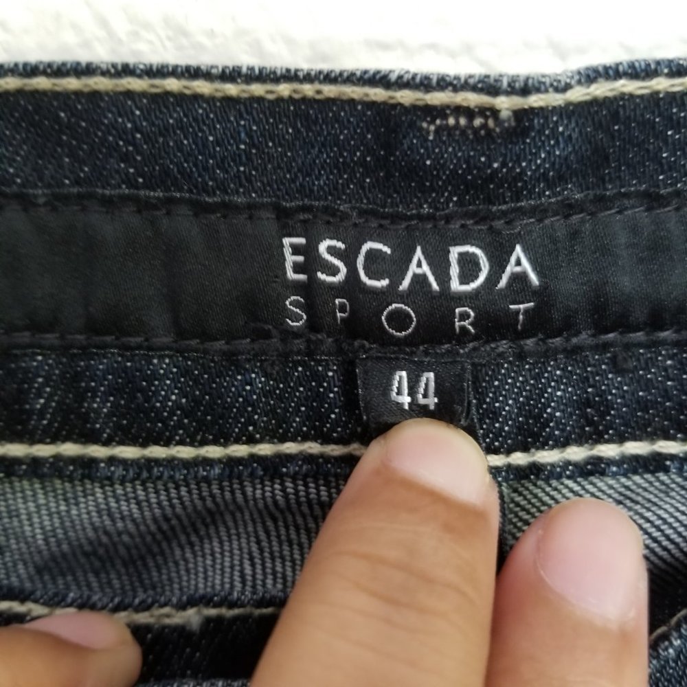 ESCADA SPORT 'Luca' Medium Wash Blue Jeans Denim Straight Leg EU 44 US 14 - Picture 4 of 10